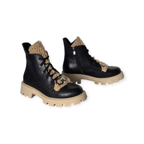 Betty Exclusive fekete bakancs - V13