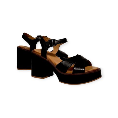 INUOVO női szandál - A97001