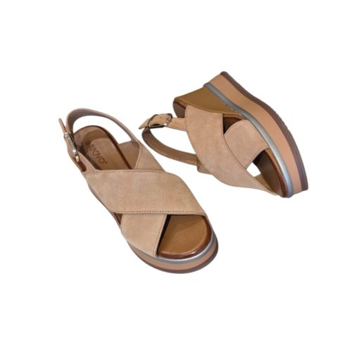 INUOVO női szandál - B37010