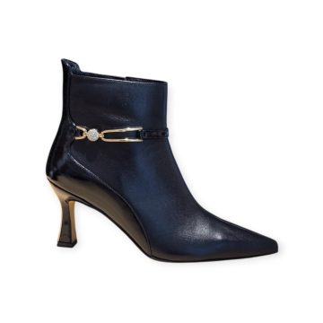 Via Roma tűsarkú csizma - 100 1126